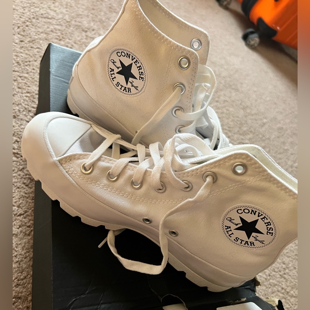 NIB Converse | Chuck Taylor Lugged Platform Sneakers